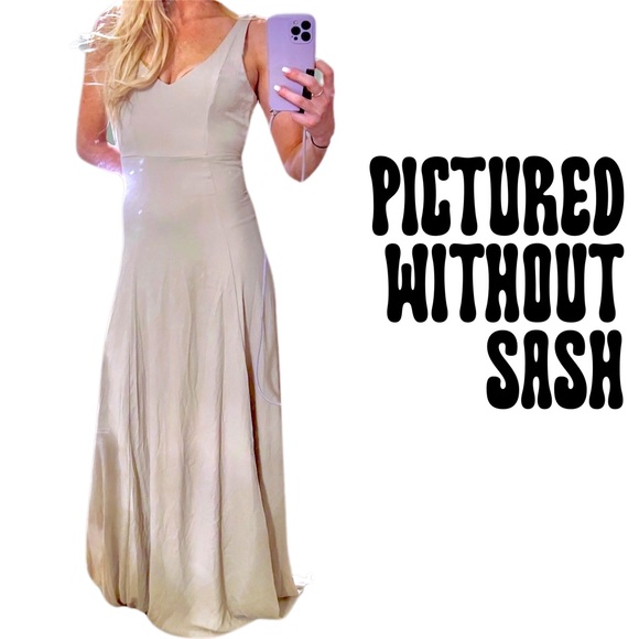 SHOW ME YOUR MUMU Jenn Maxi Dress in Show Me The Ring Crisp (Beige) W/ Sash - Picture 5 of 8